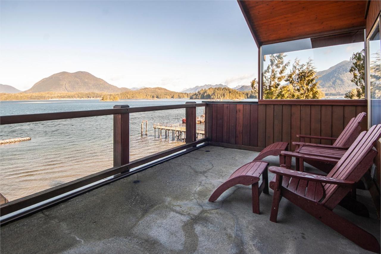 Himwitsa Lodge Tofino Exterior photo